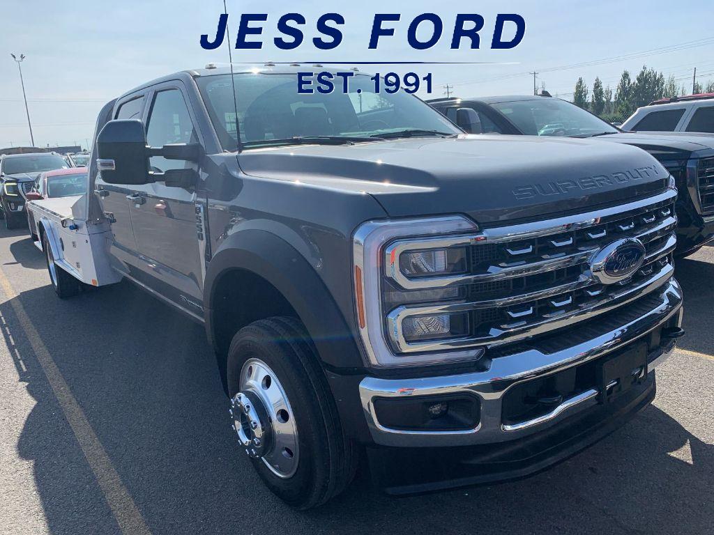 2023 Ford F-550 Lariat photo 3