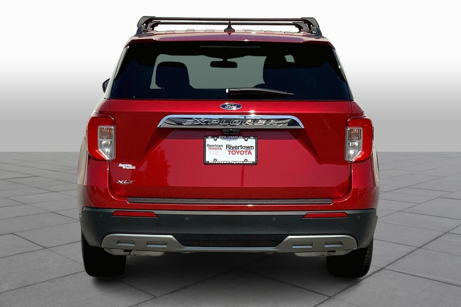 2021 Ford Explorer XLT photo 4