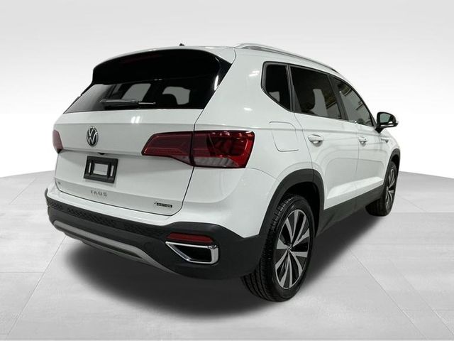 2022 Volkswagen Taos SE photo 4
