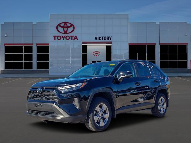 2023 Toyota RAV4 XLE's photo
