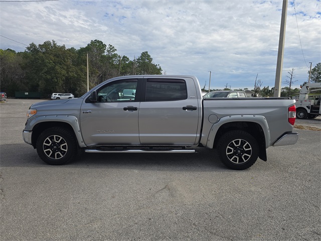 2016 Toyota Tundra Platinum photo 2