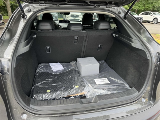 2025 Mazda CX-30 2.5 S Preferred photo 29