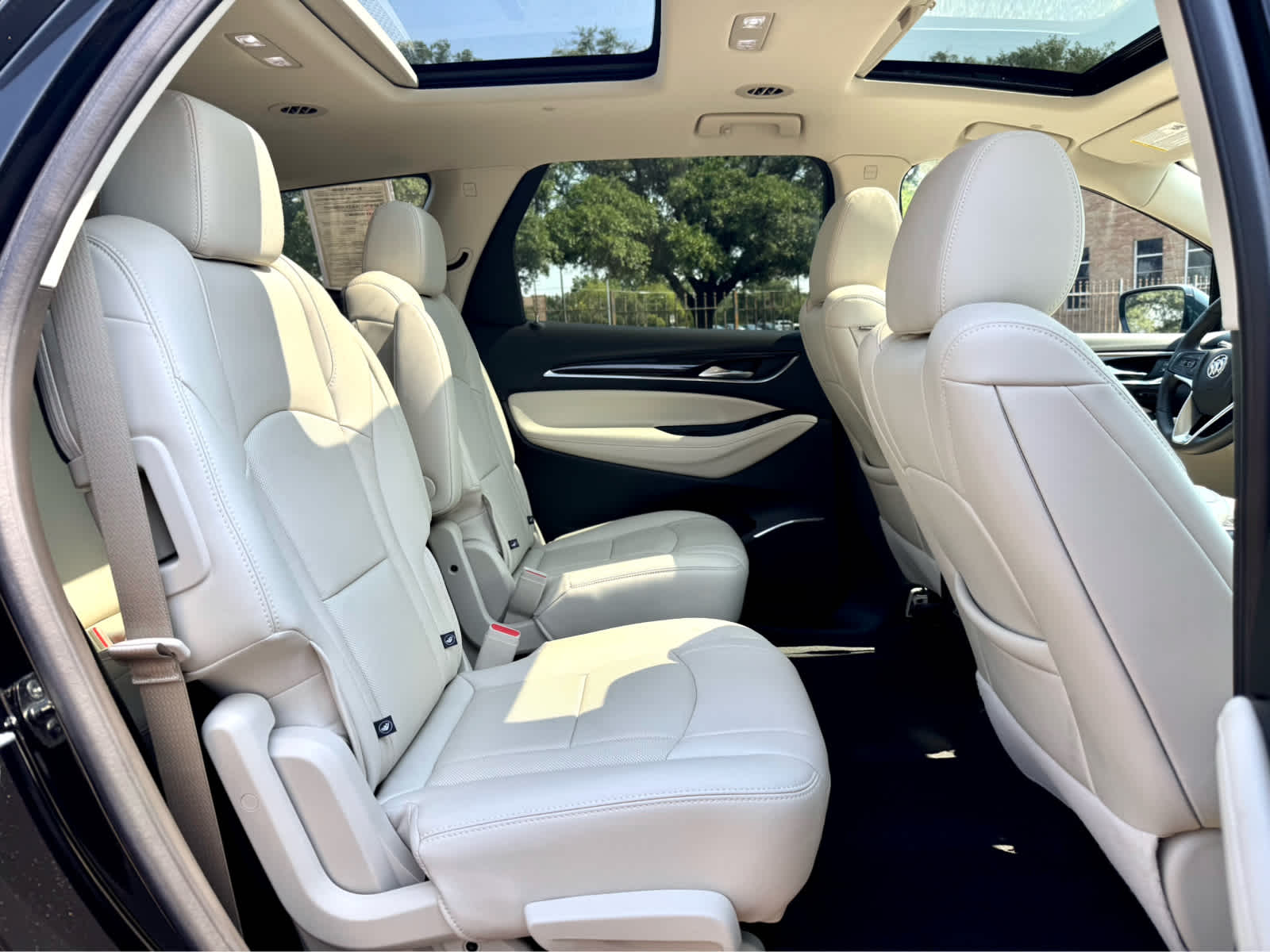 2024 Buick Enclave Premium photo 9