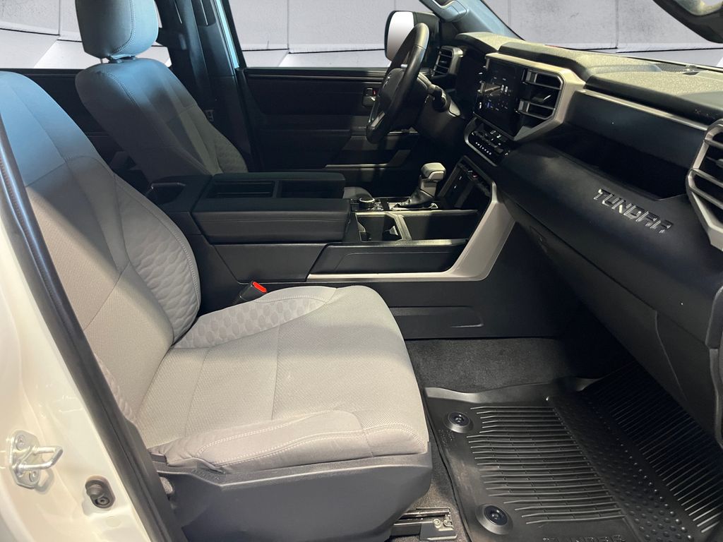 2025 Toyota Tundra SR5 photo 13