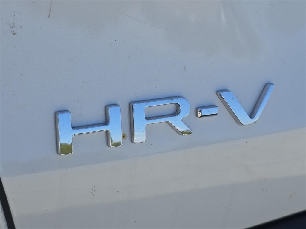 2026 Honda HR-V LX photo 10