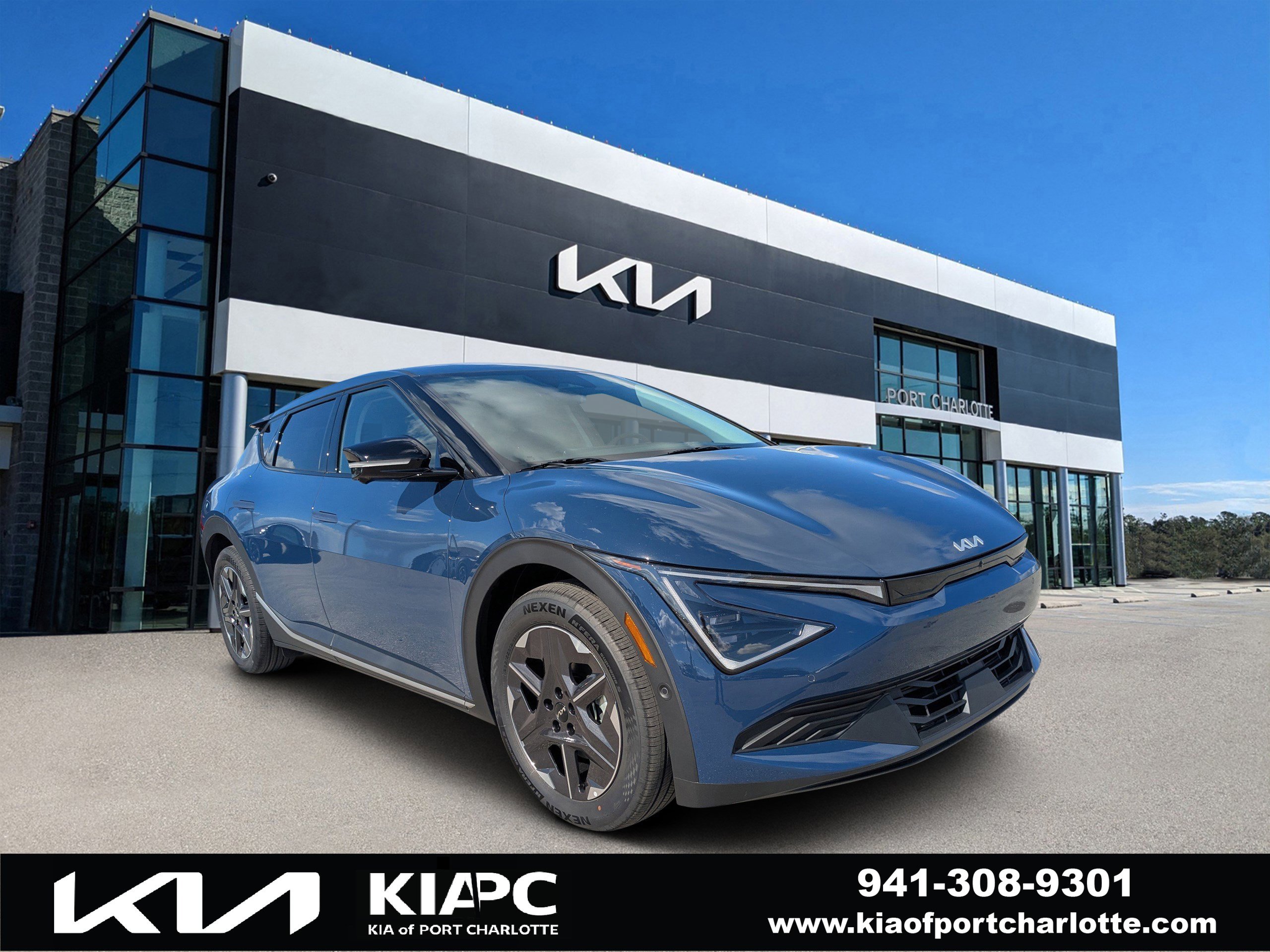 2025 Kia EV6 Light L/R's photo