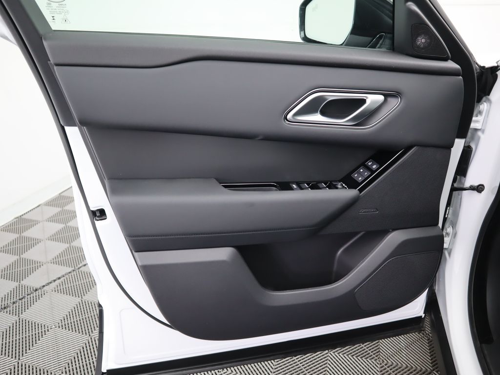 2026 Land Rover Range Rover Velar S photo 22