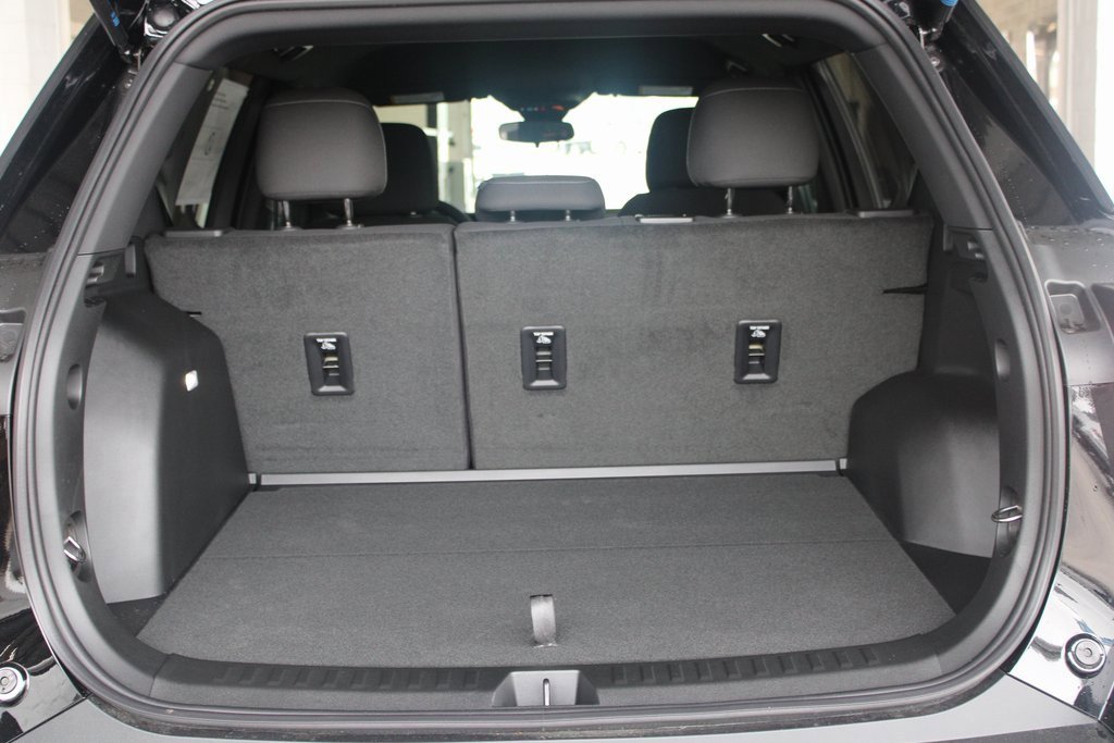 2026 Chevrolet Equinox LT photo 13