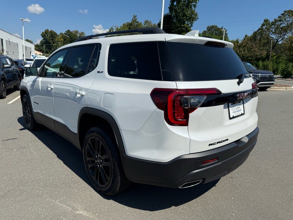 2023 Gmc Acadia SLT Elevation photo 18
