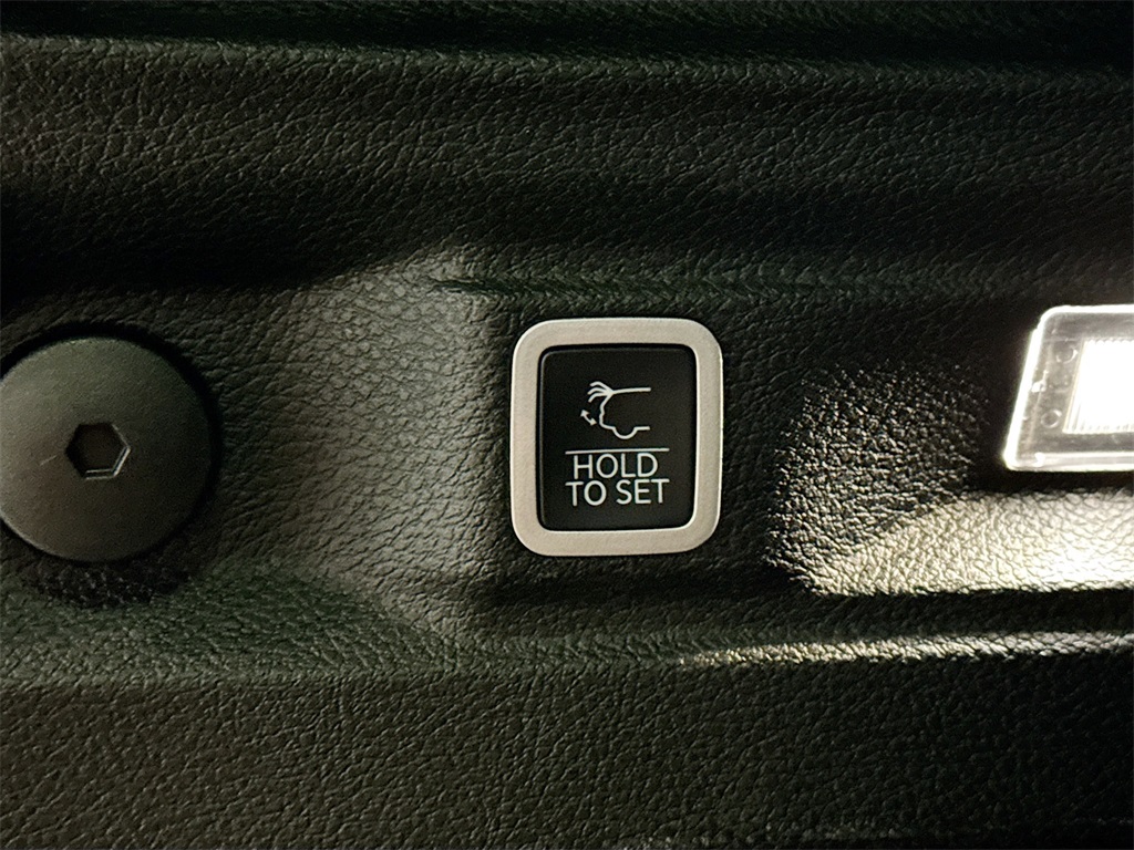 2021 Jeep Grand Cherokee Altitude photo 19