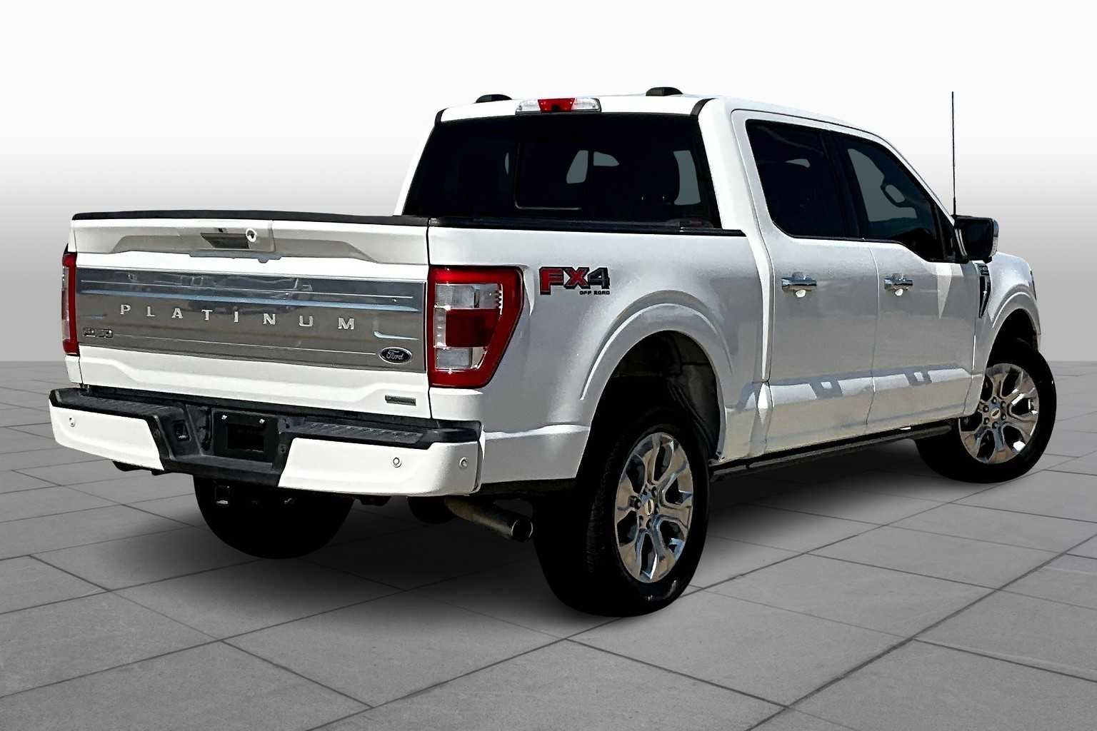 2022 Ford F-150 Platinum photo 12