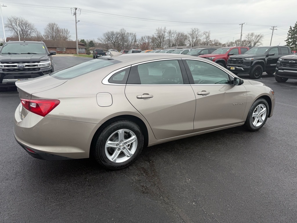 2024 Chevrolet Malibu 1LT photo 5