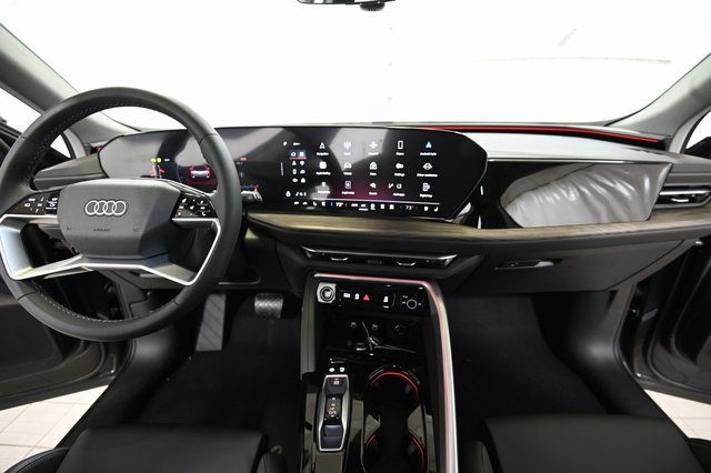 2025 Audi Q5 2.0T Premium Plus photo 2