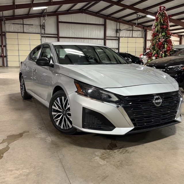 2024 Nissan Altima SV