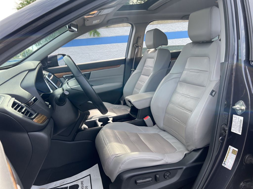 2018 Honda CR-V Touring photo 18