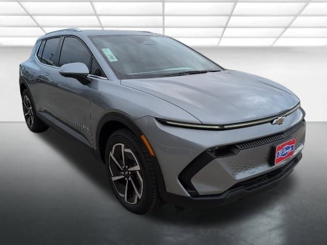 2026 Chevrolet Equinox EV 2LT's photo