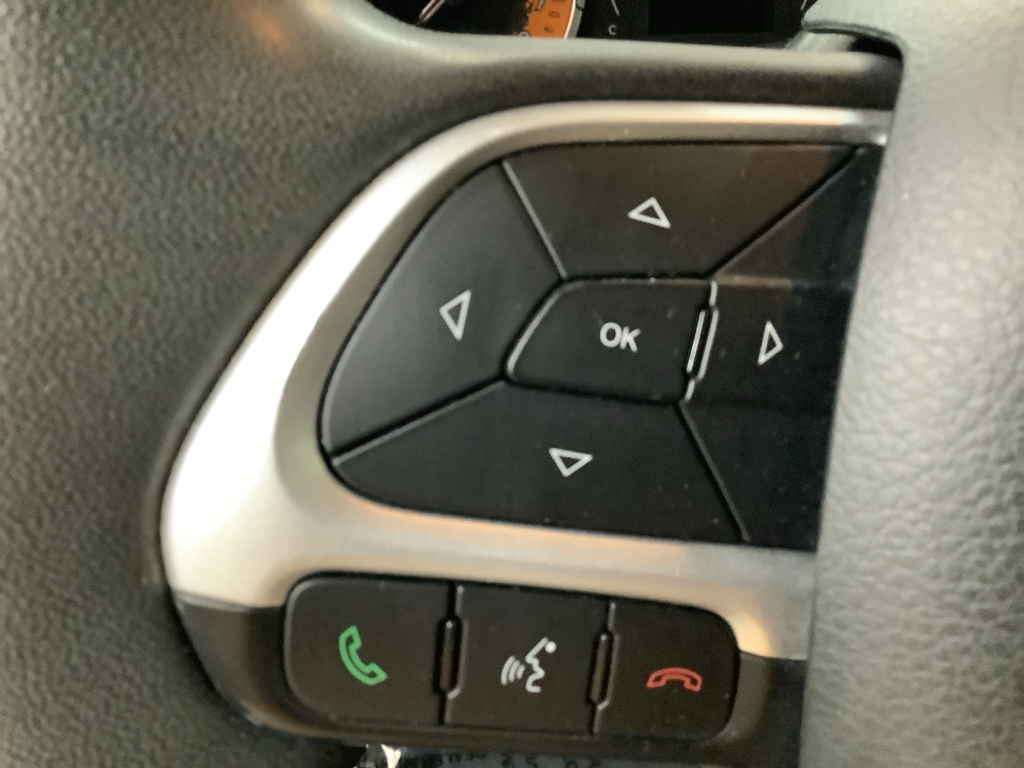 2018 Jeep Renegade Latitude North Edition photo 16