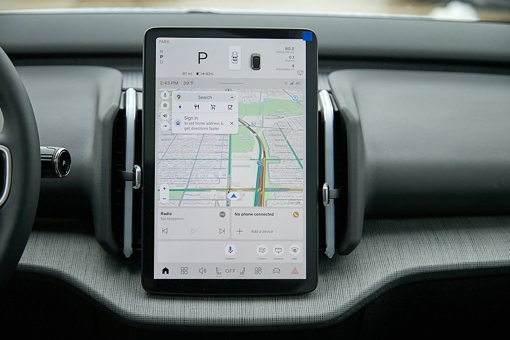 2026 VOLVO EX30 - Image 23