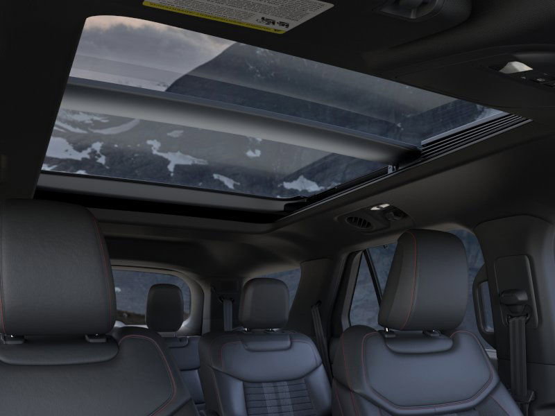 2025 Ford Explorer ST-Line photo 18