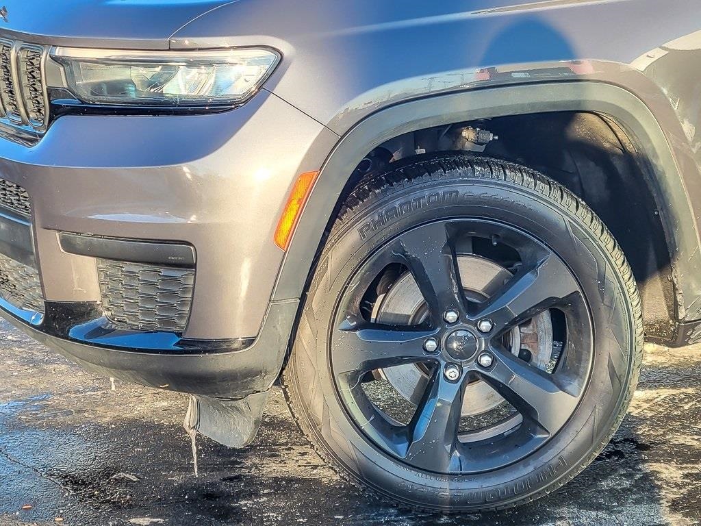 2021 Jeep Grand Cherokee Altitude photo 3