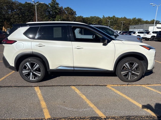 2021 Nissan Rogue Platinum photo 4