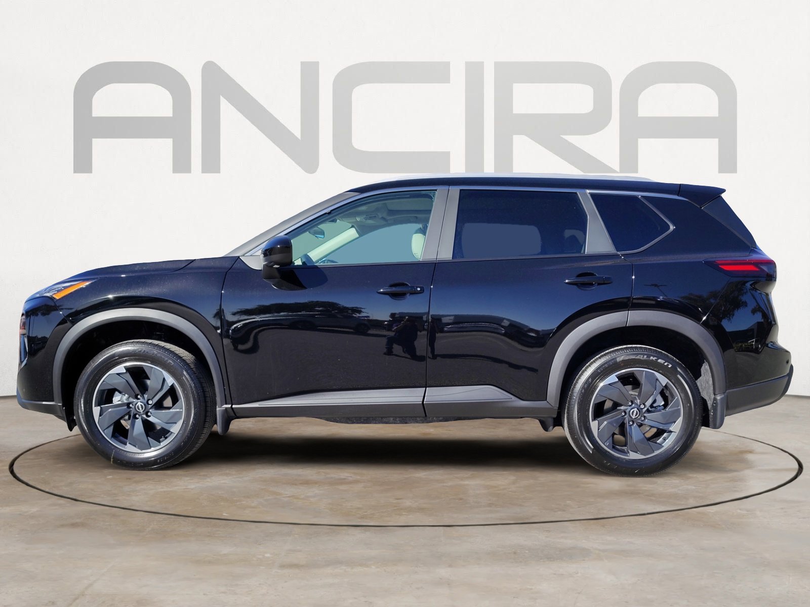 2025 Nissan Rogue SV photo 6