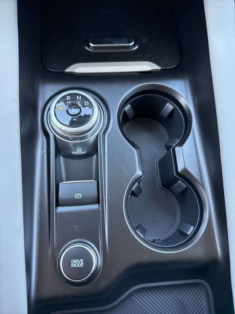 2025 Ford Explorer photo 36
