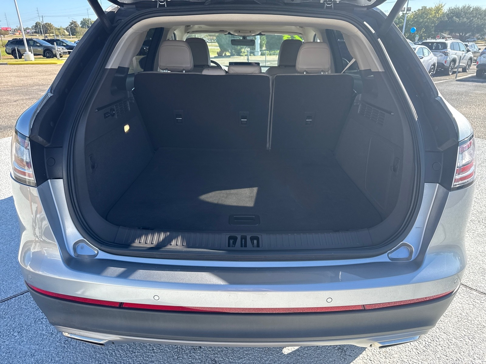 2023 Lincoln Nautilus Reserve photo 4