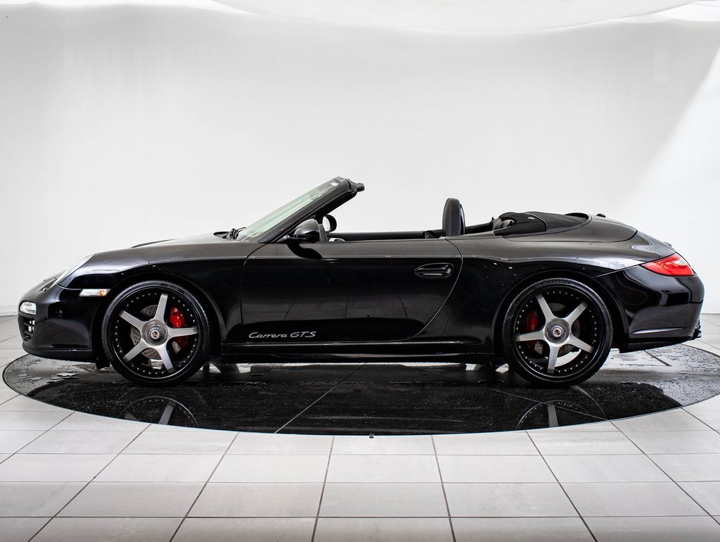 2011 Porsche 911 GTS photo 3