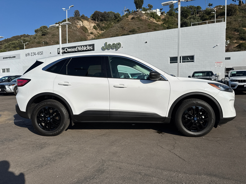 2022 Ford Escape SE photo 6