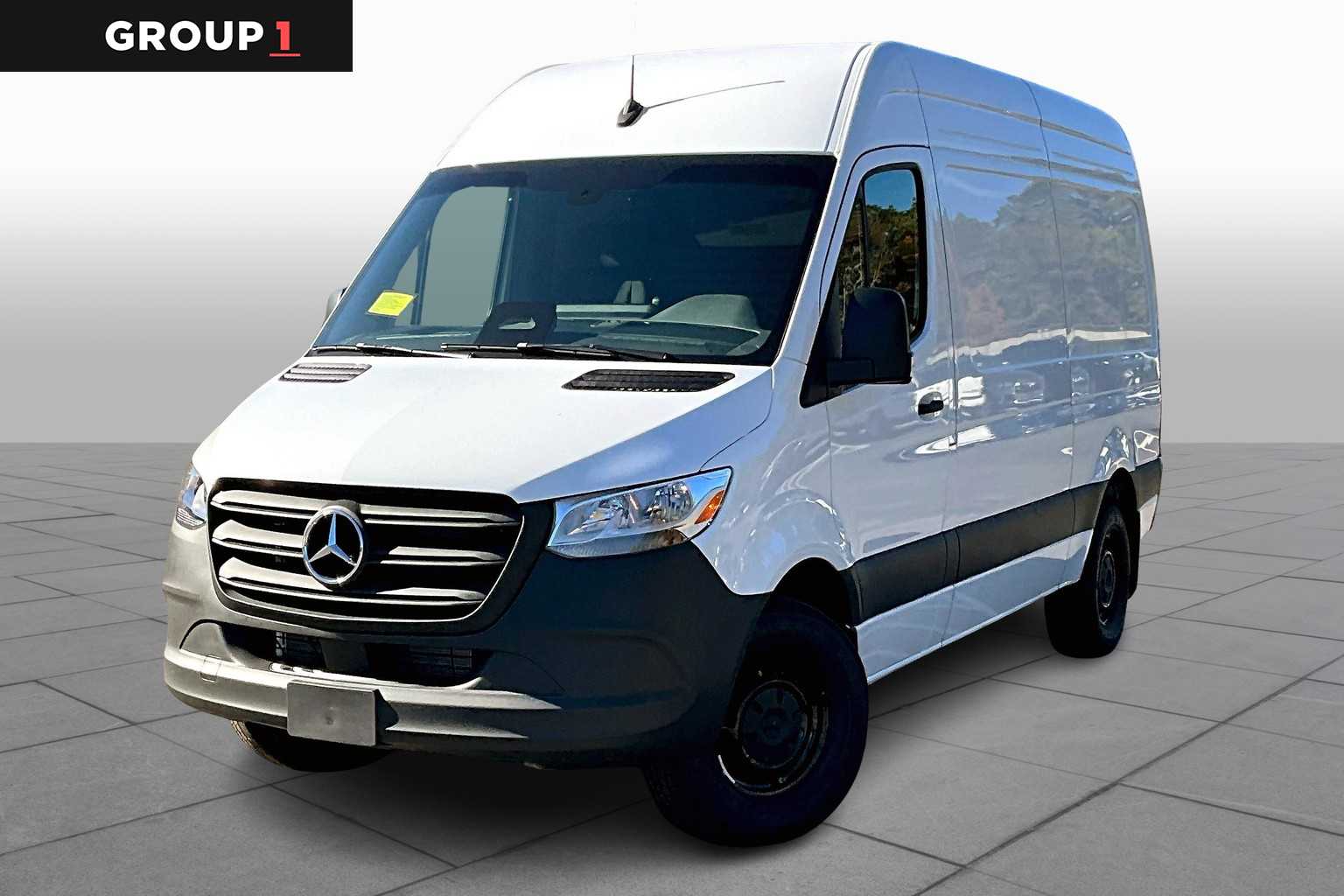 2026 Mercedes-Benz Sprinter Cargo Van Base's photo