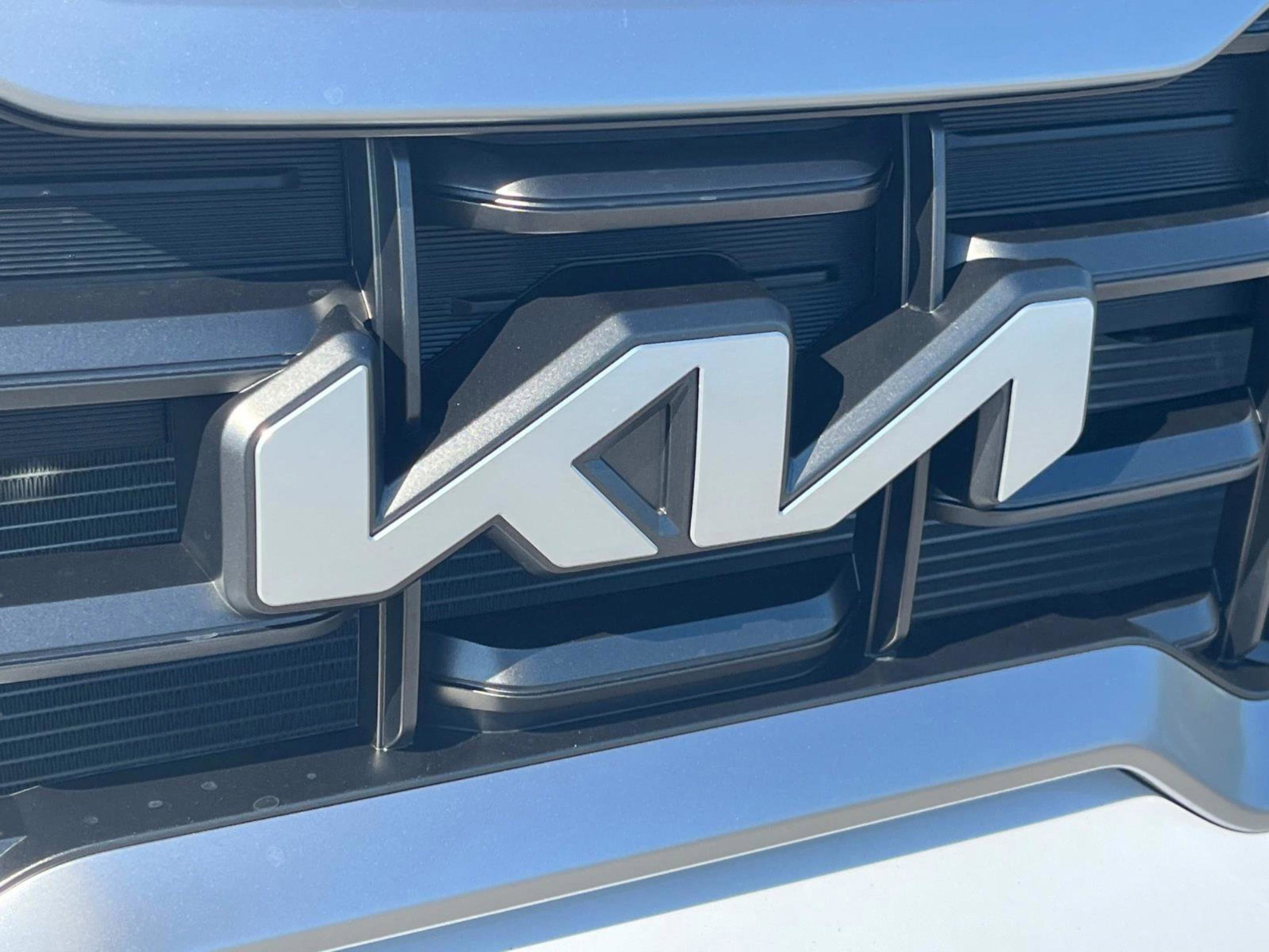 2025 Kia Telluride S photo 7