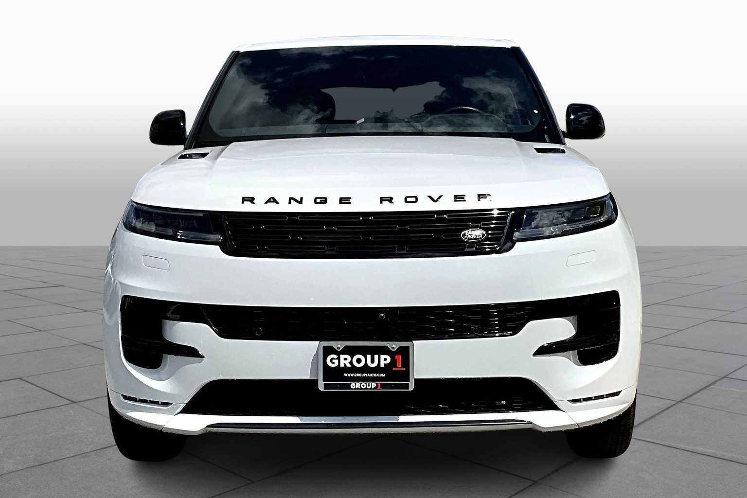 2024 Land Rover Range Rover Sport SE photo 3