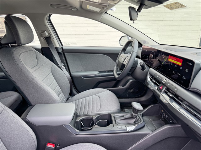 2025 Kia K4 EX photo 20