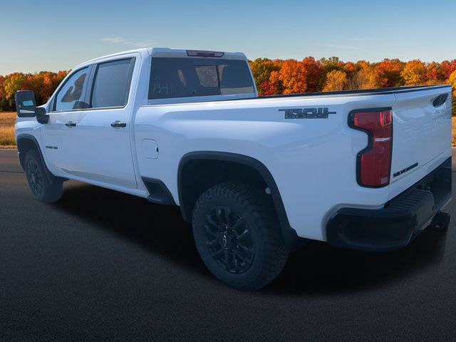 2026 Chevrolet Silverado 3500HD LTZ photo 3