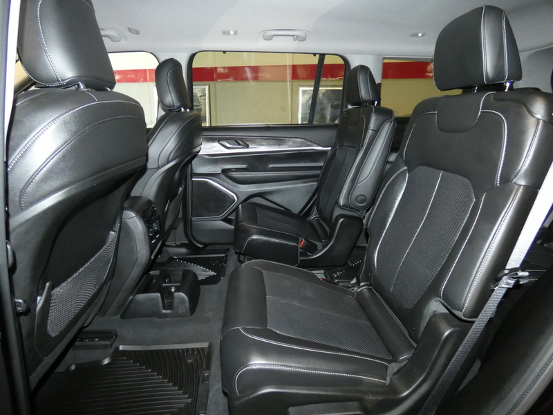 2022 Jeep Grand Cherokee Limited photo 16