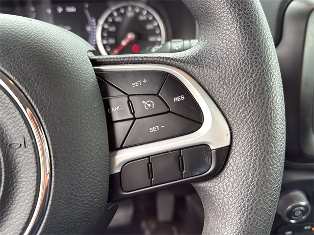 2020 Jeep Renegade Sport photo 17