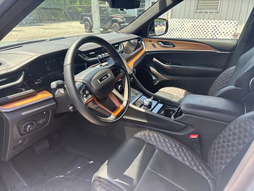 2024 Jeep Grand Cherokee Summit Reserve 4xe photo 2