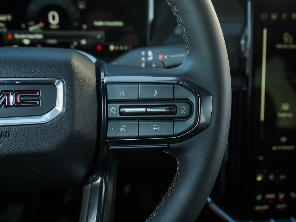 2025 Gmc Acadia AT4 photo 17