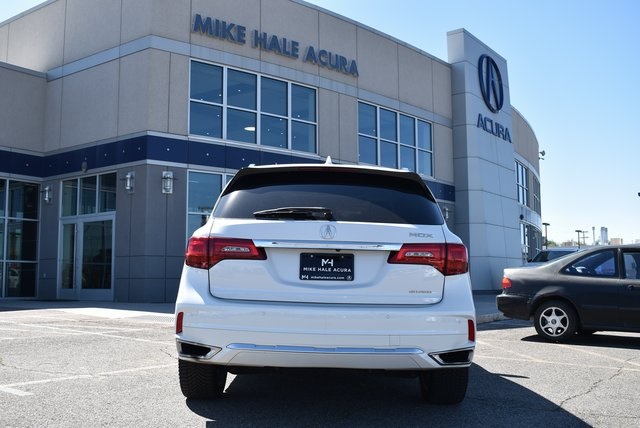 2020 Acura MDX SH-AWD Advance Entertainment photo 4