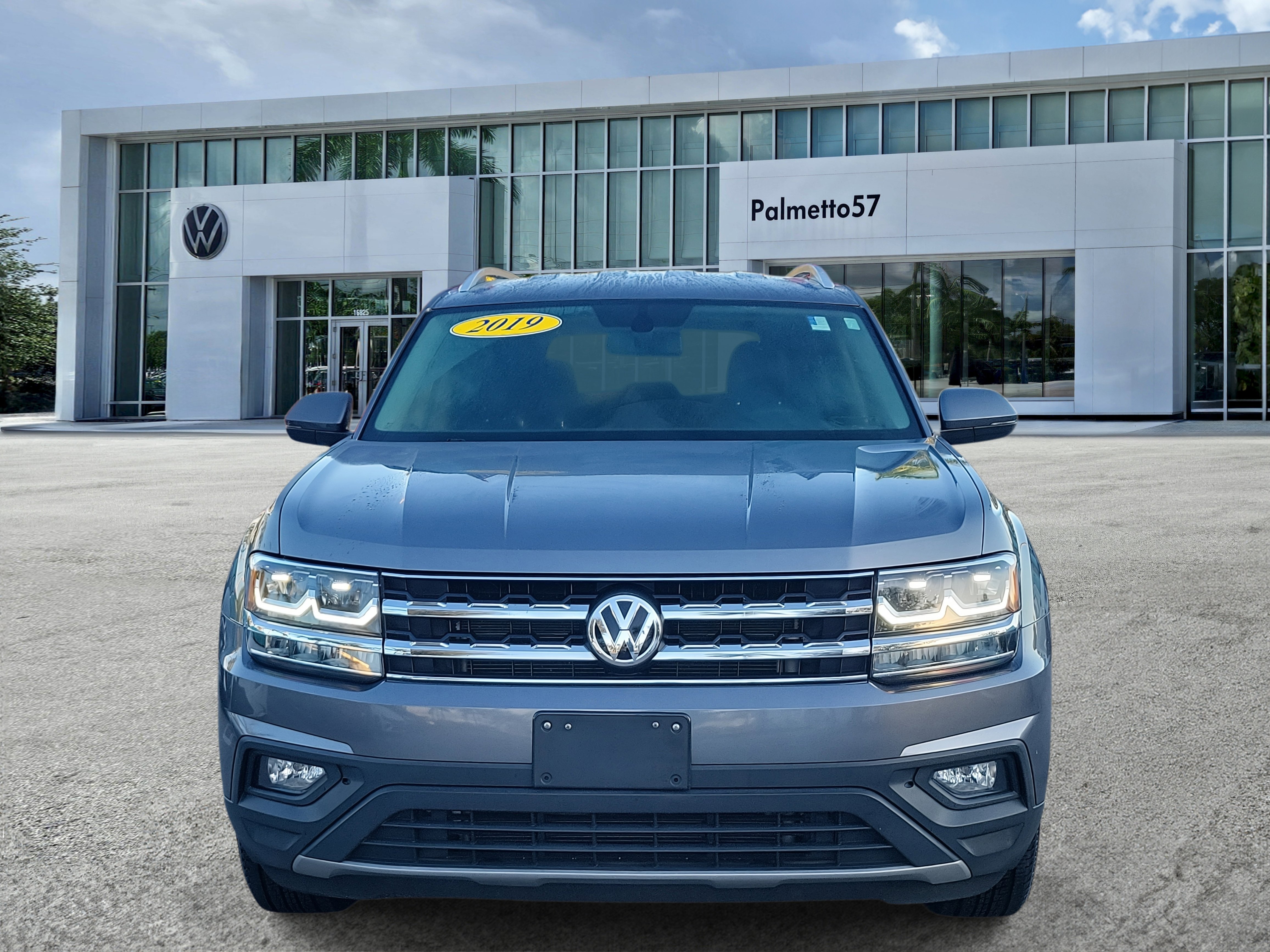 Used 2019 Volkswagen Atlas SE with VIN 1V2DR2CA6KC542789 for sale in Opa-locka, FL