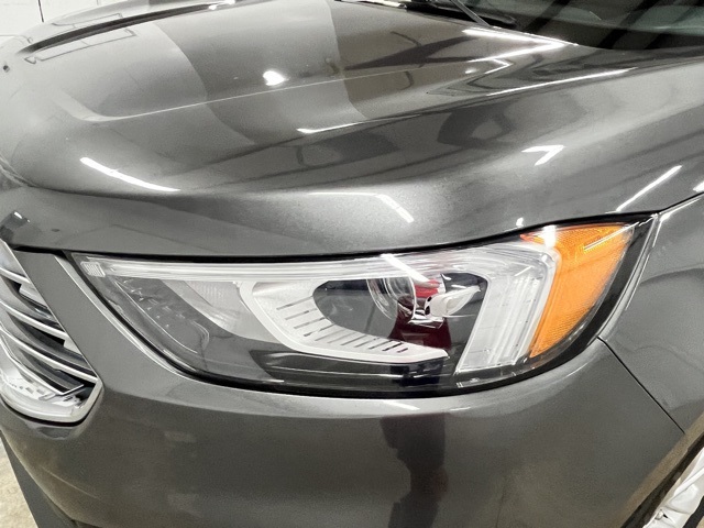 2019 Ford Edge SEL photo 8