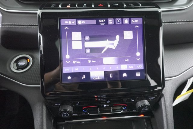 2025 Jeep Grand Cherokee Altitude X photo 19
