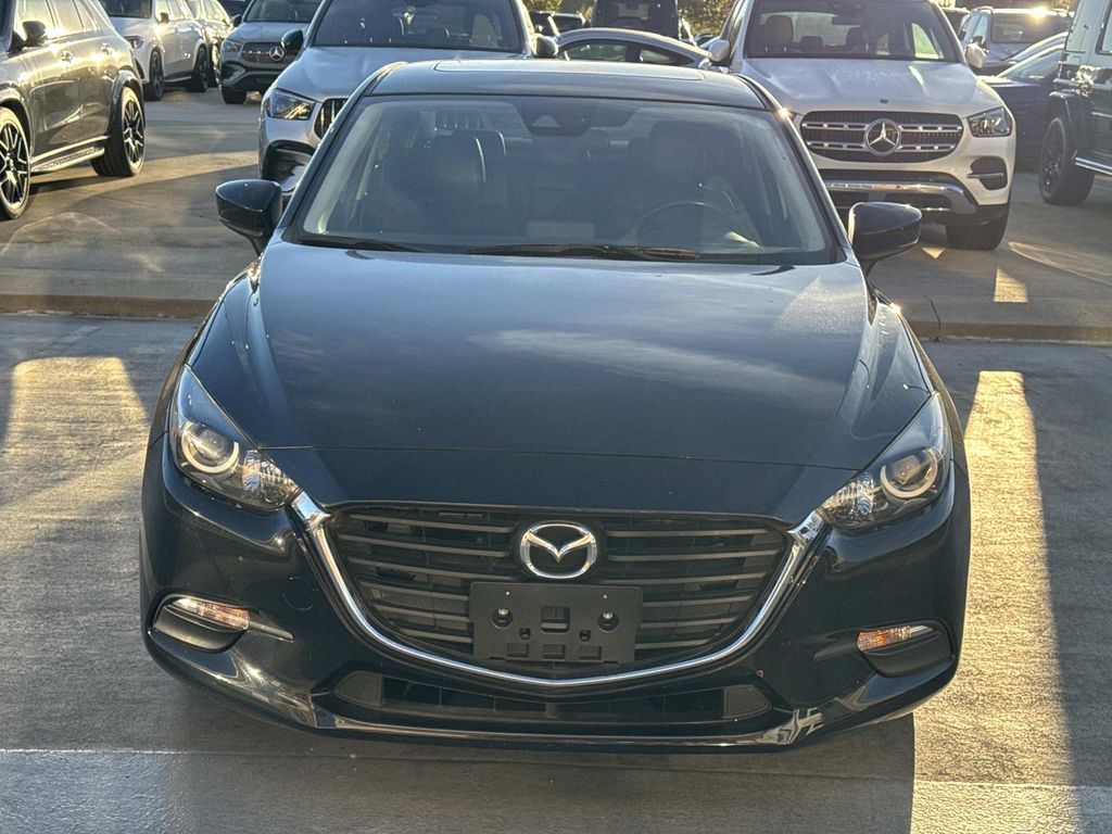 2018 Mazda Mazda3 Touring photo 4