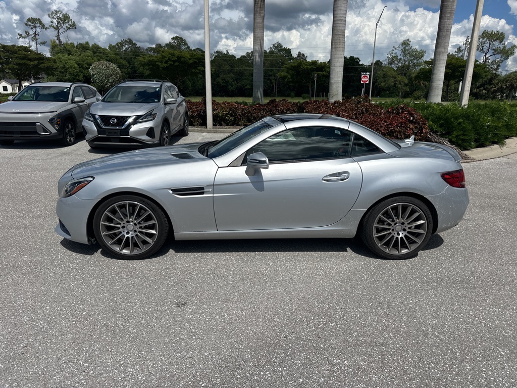 2017 Mercedes Benz SLC 300 photo 3