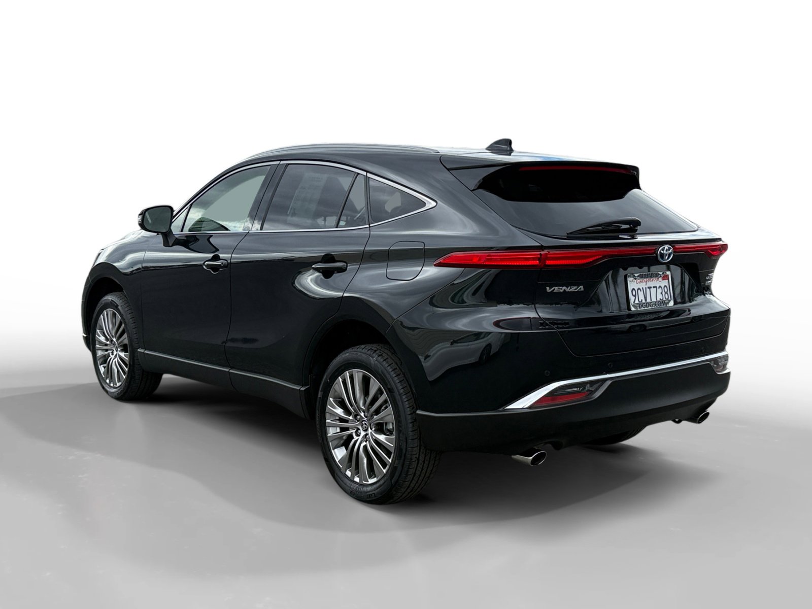 2022 Toyota Venza XLE photo 3
