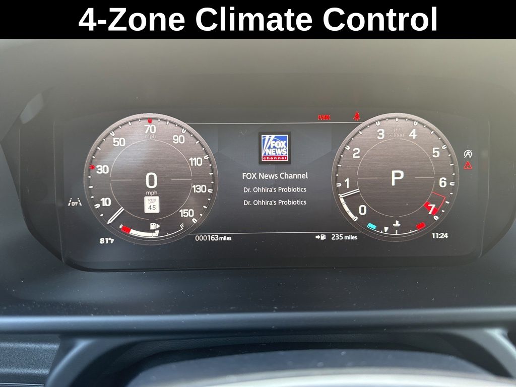 2024 Land Rover Defender 130 X-Dynamic SE photo 18