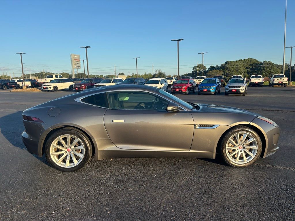 2016 Jaguar F-TYPE Base photo 8