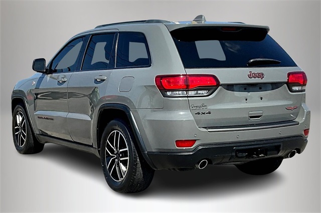 2020 Jeep Grand Cherokee Trailhawk photo 3