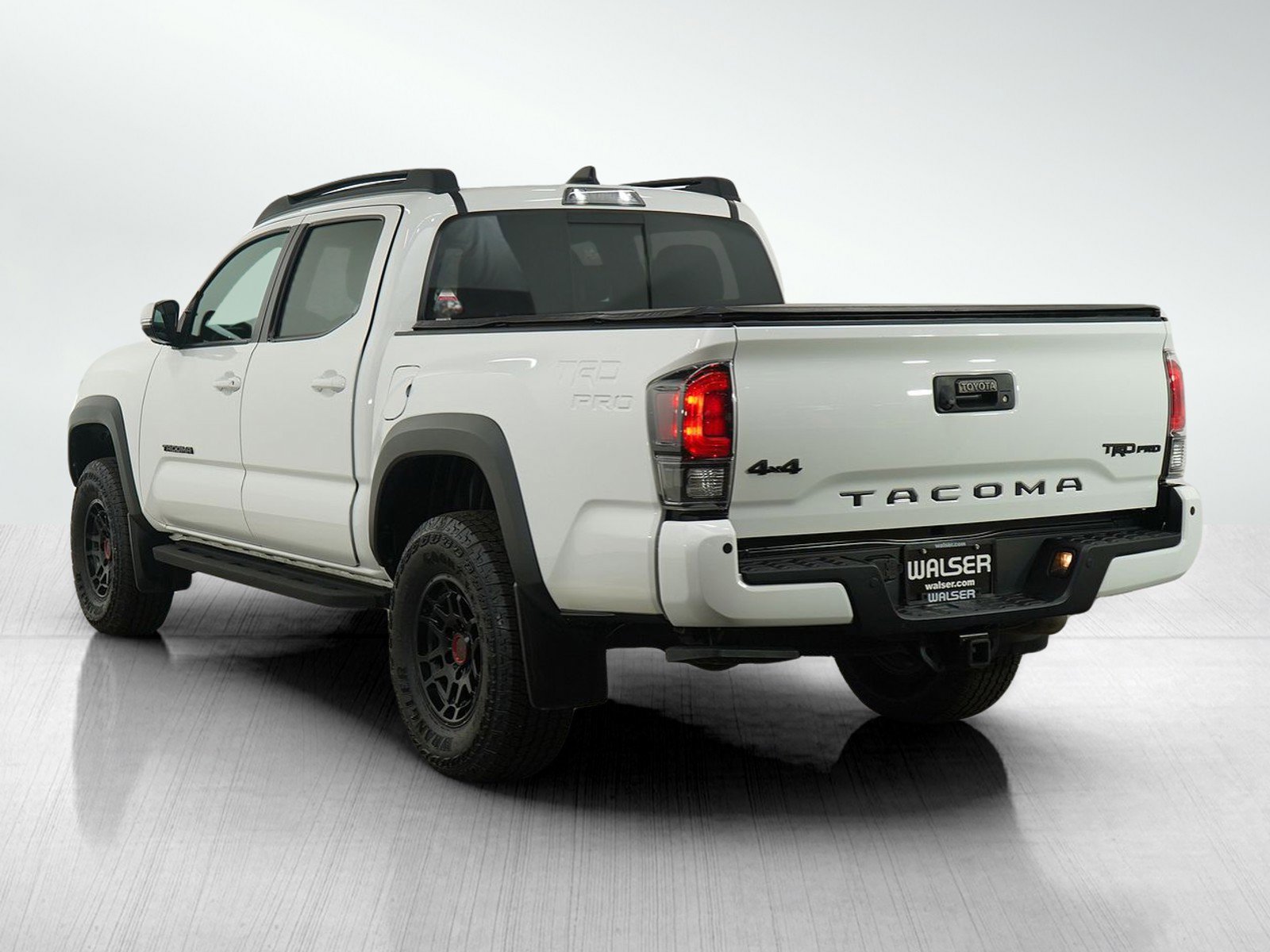 2022 Toyota Tacoma TRD Pro photo 3